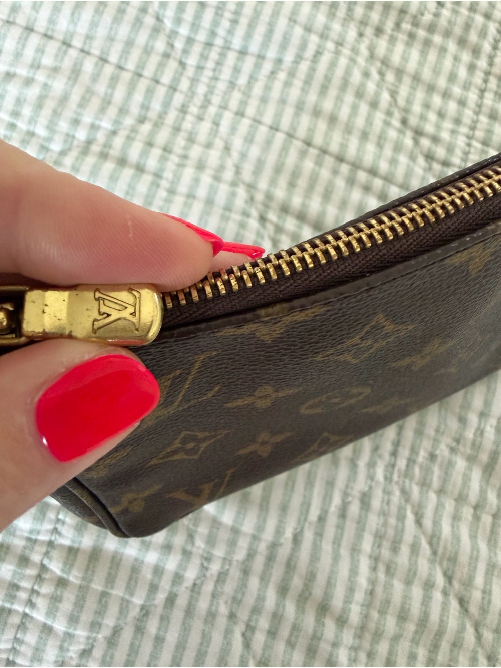 Louis Vuitton Monogram Canvas Shoulder Pochette in Brown and Tan - Picture 8 of 11